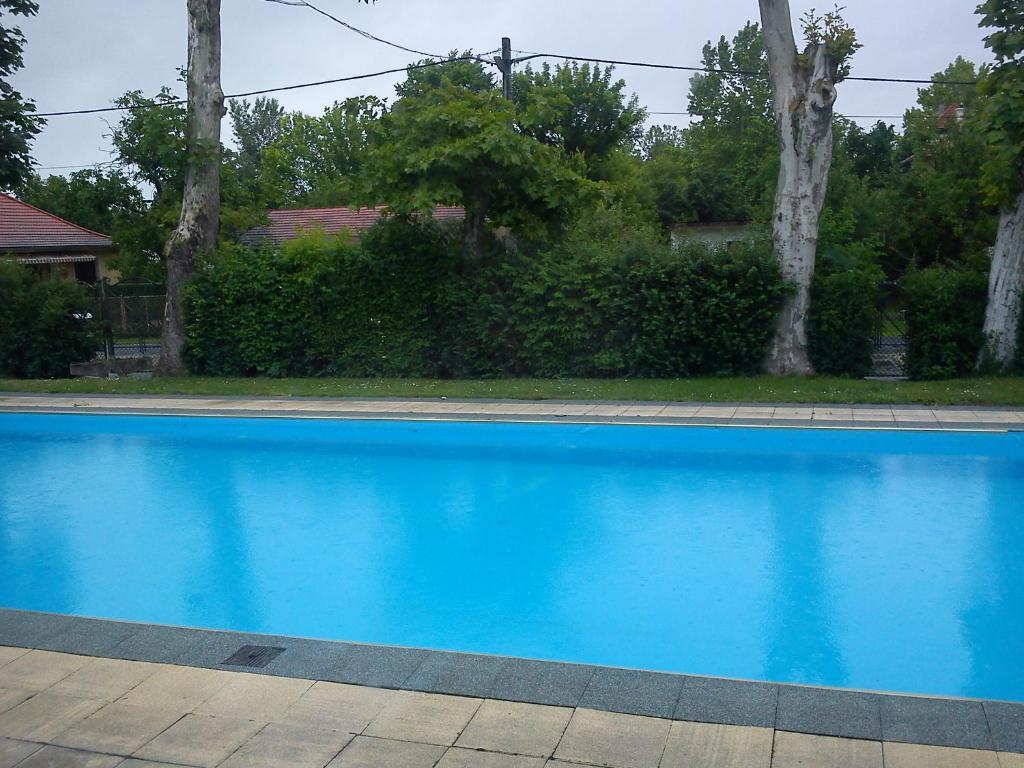 Hotel Family Balatonföldvár エクステリア 写真